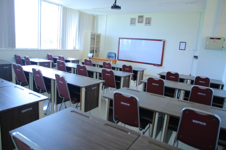 Kelas Teori